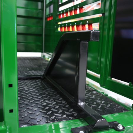 87 sternum bar insisde